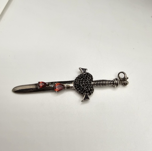 Silver Dagger Pendant - Picture 4 of 7